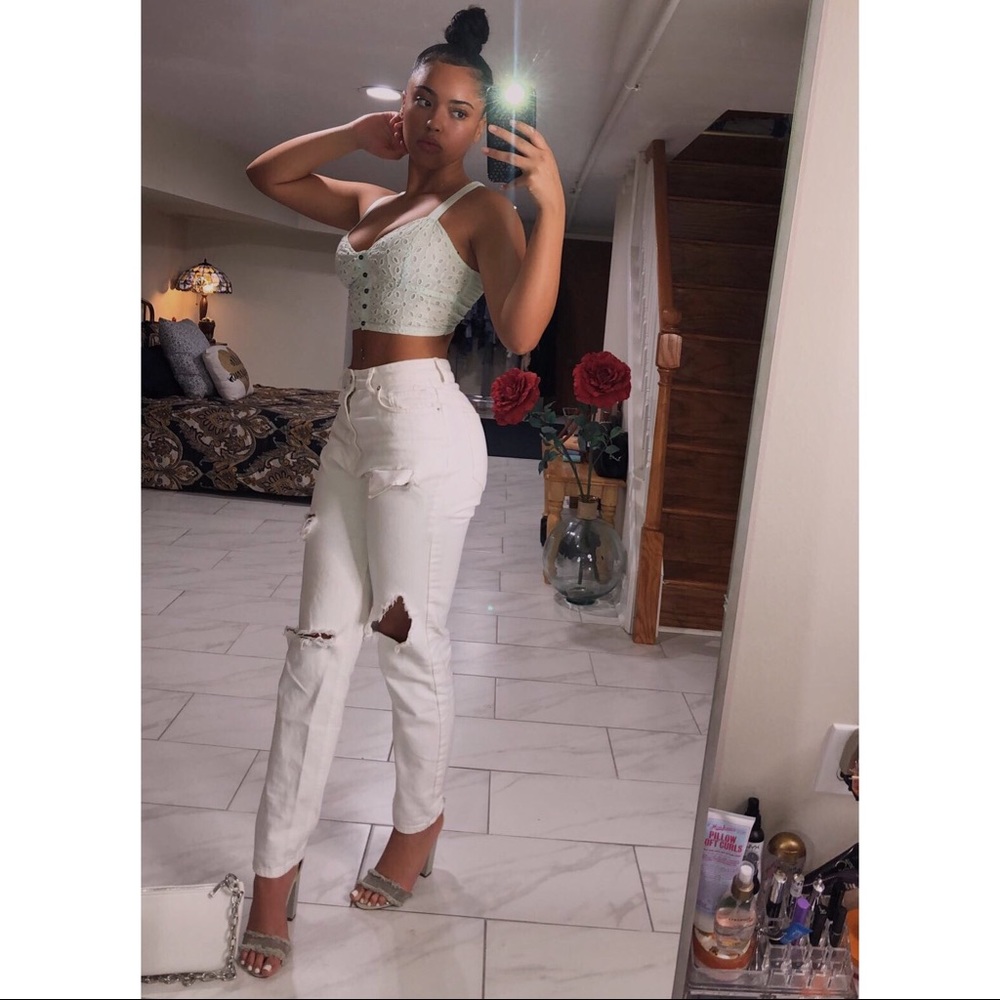 Blue Button Crop Top - Picture 2 of 2